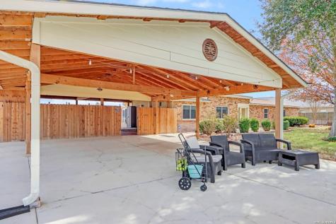 5037 N State Highway 123 Seguin TX 78155