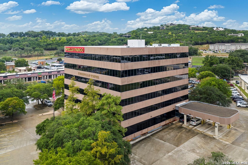 211 Sidney Baker Kerrville TX 78028