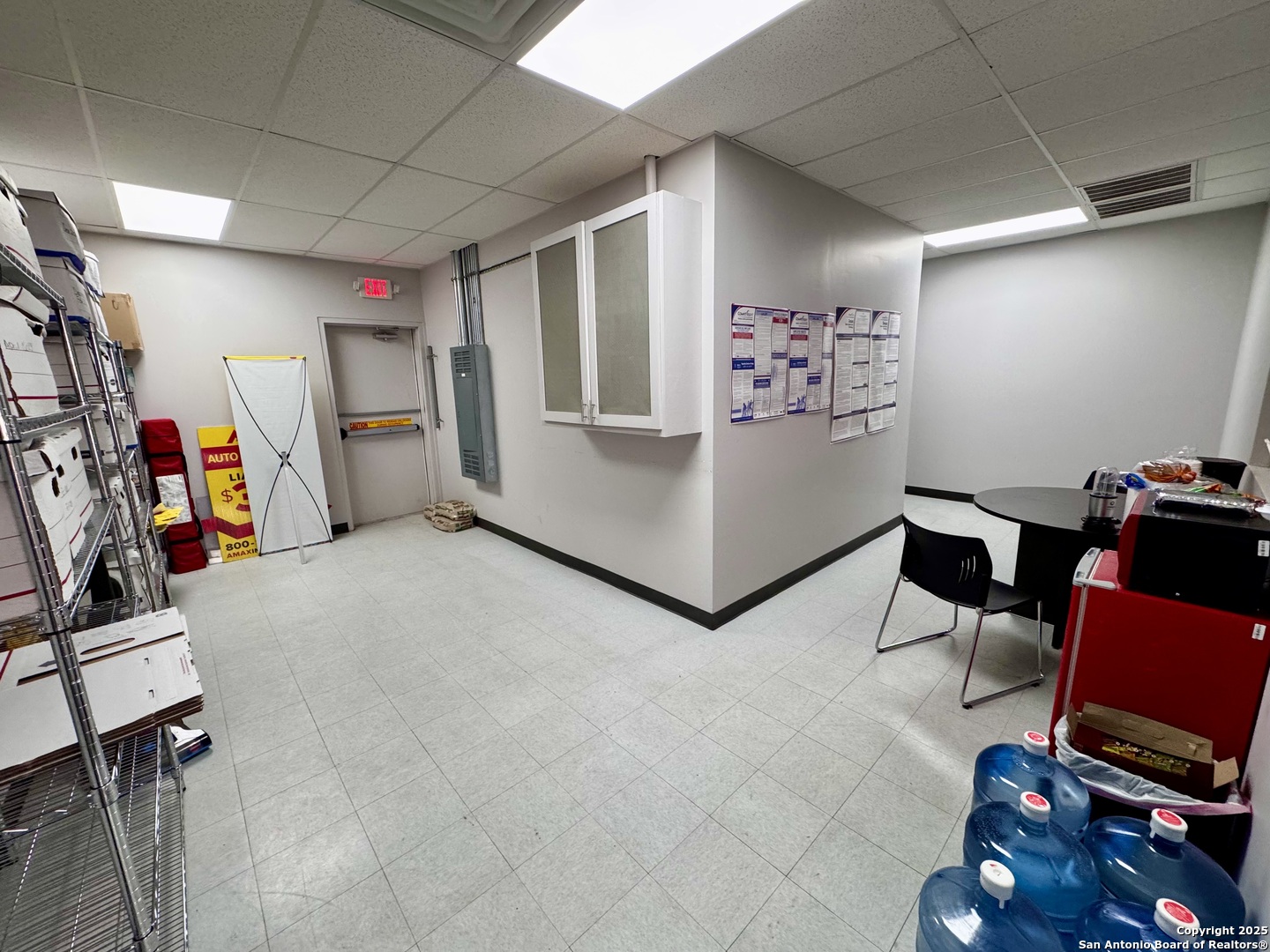 2128 W Oaklawn Pleasanton TX 78064