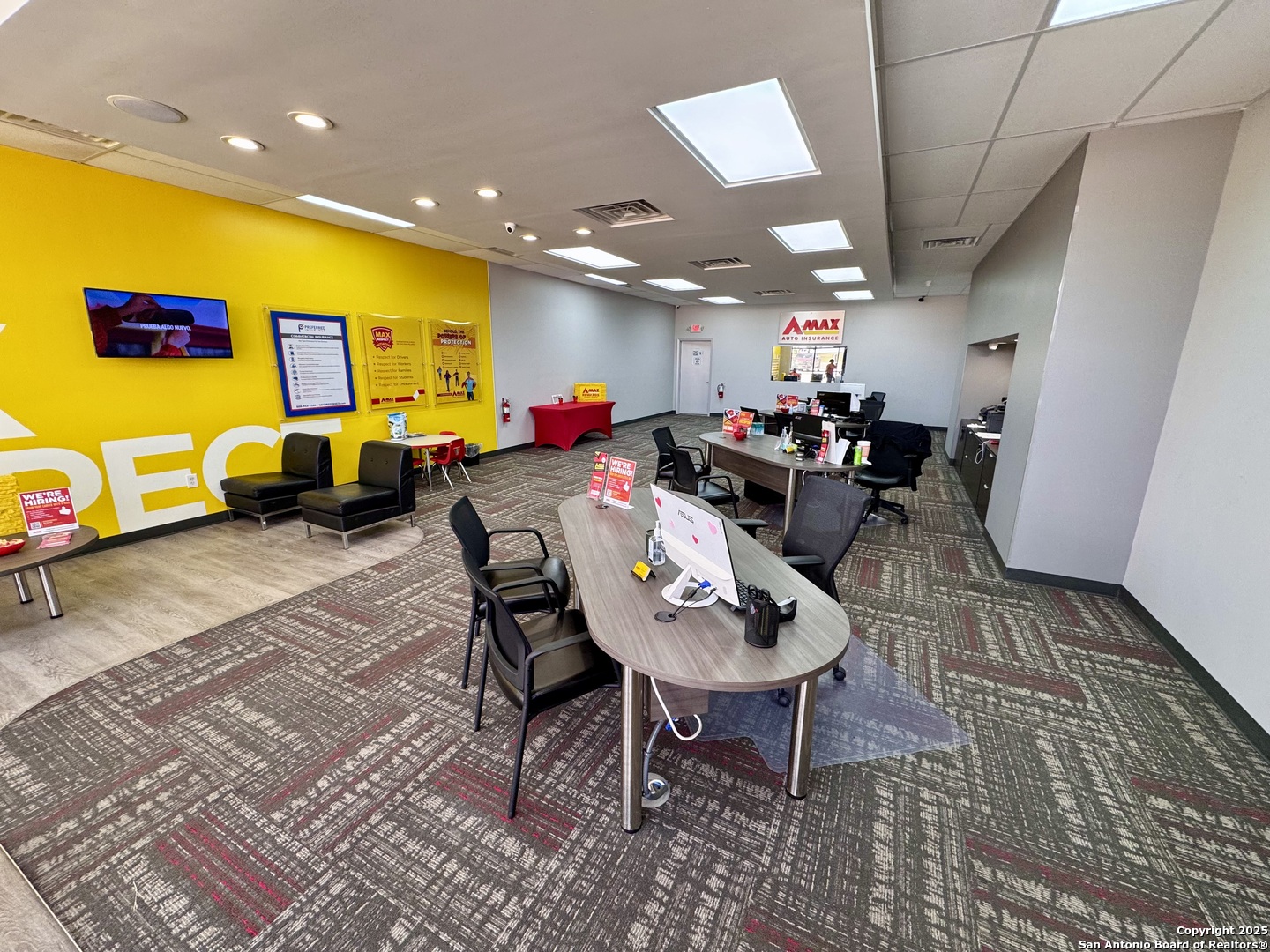 2128 W Oaklawn Pleasanton TX 78064