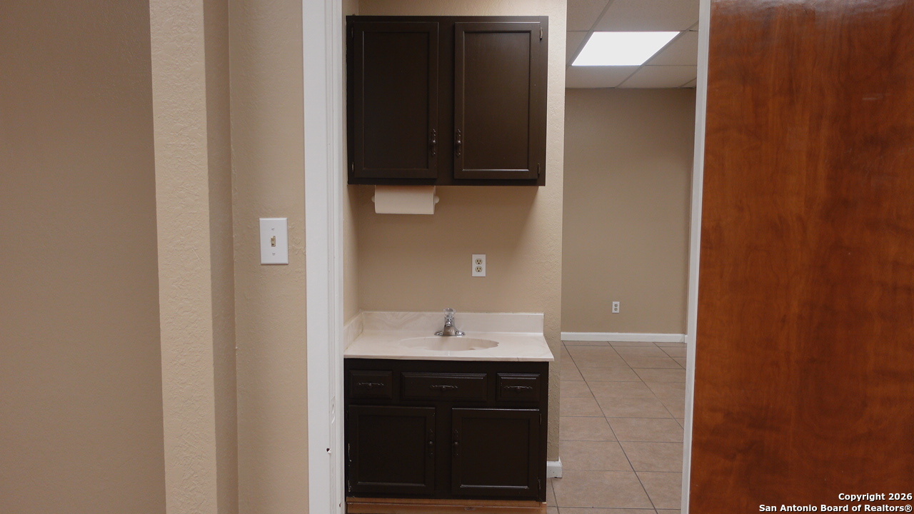 7272 Wurzbach San Antonio TX 78240