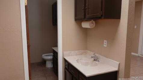 7272 Wurzbach San Antonio TX 78240