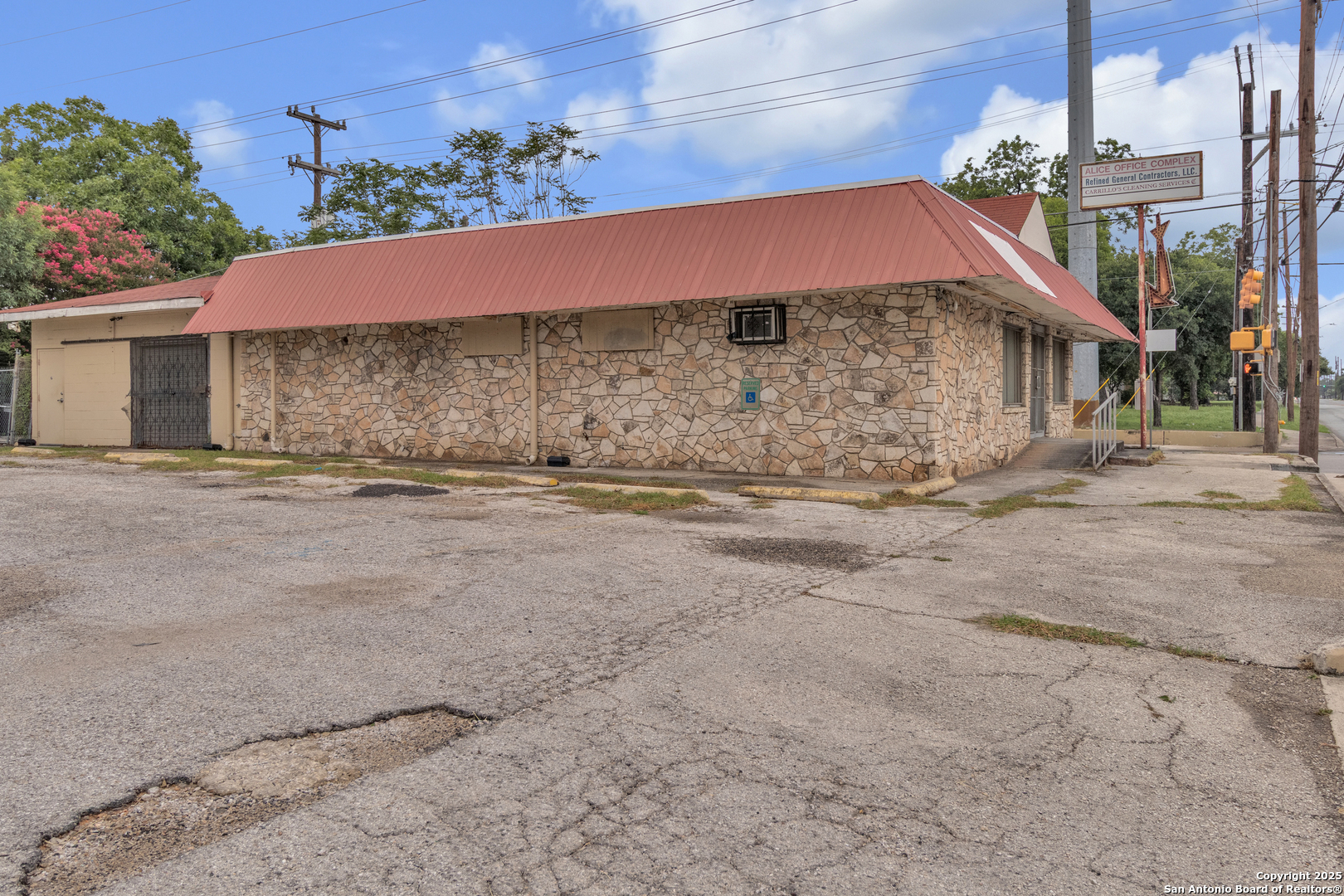 601 Cupples Road San Antonio TX 78237