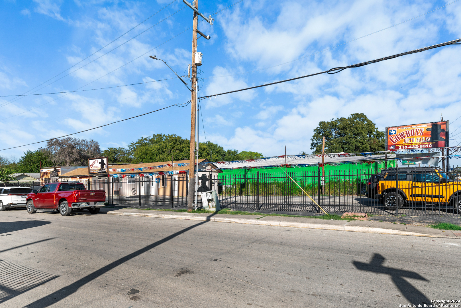 5119 W Commerce Street San Antonio TX 78237