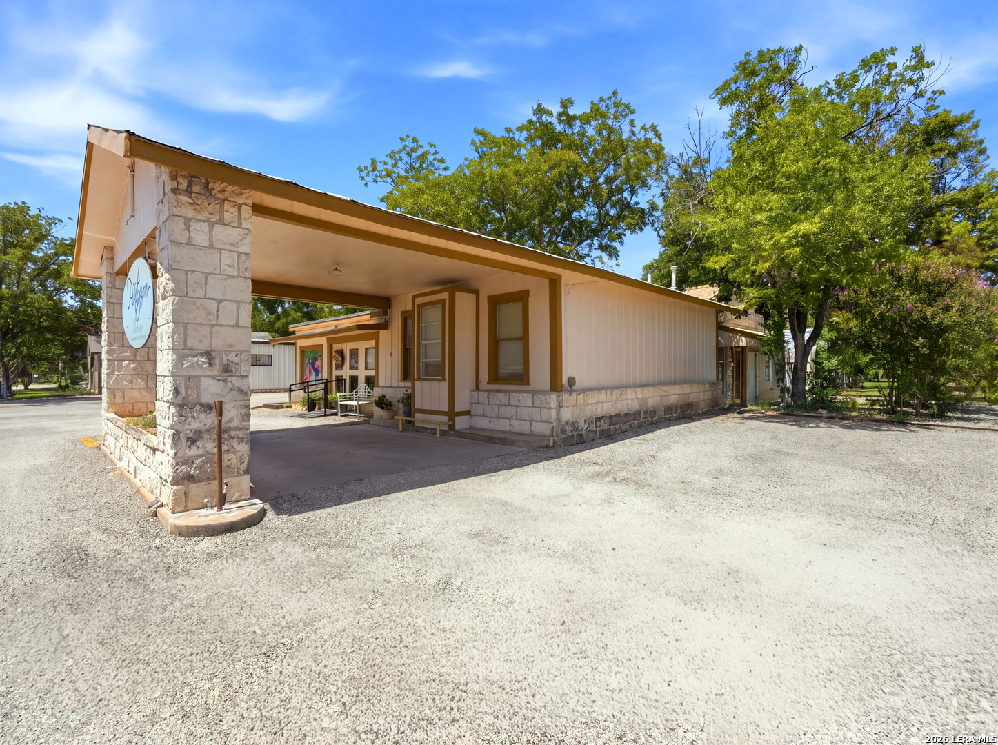 812 N Llano Street Fredericksburg TX 78624