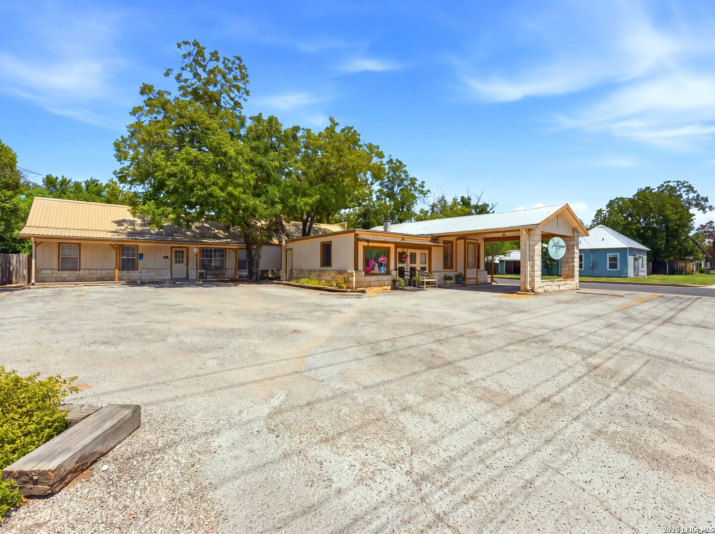 812 N Llano Street Fredericksburg TX 78624