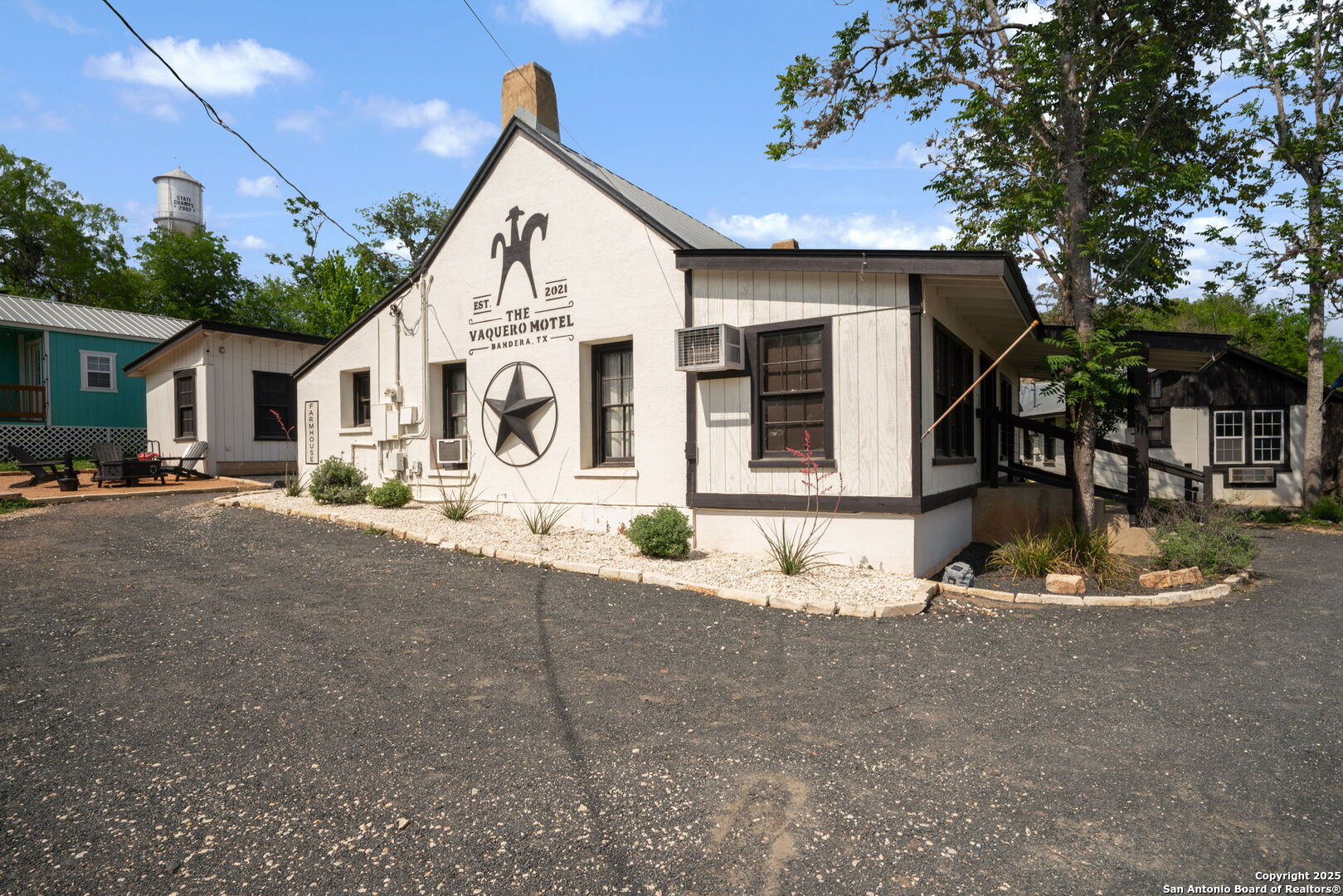 1103 Maple Bandera TX 78003