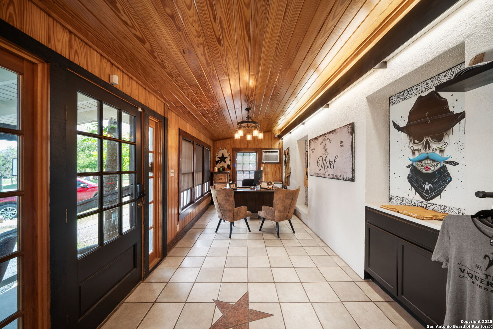 1103 Maple Bandera TX 78003