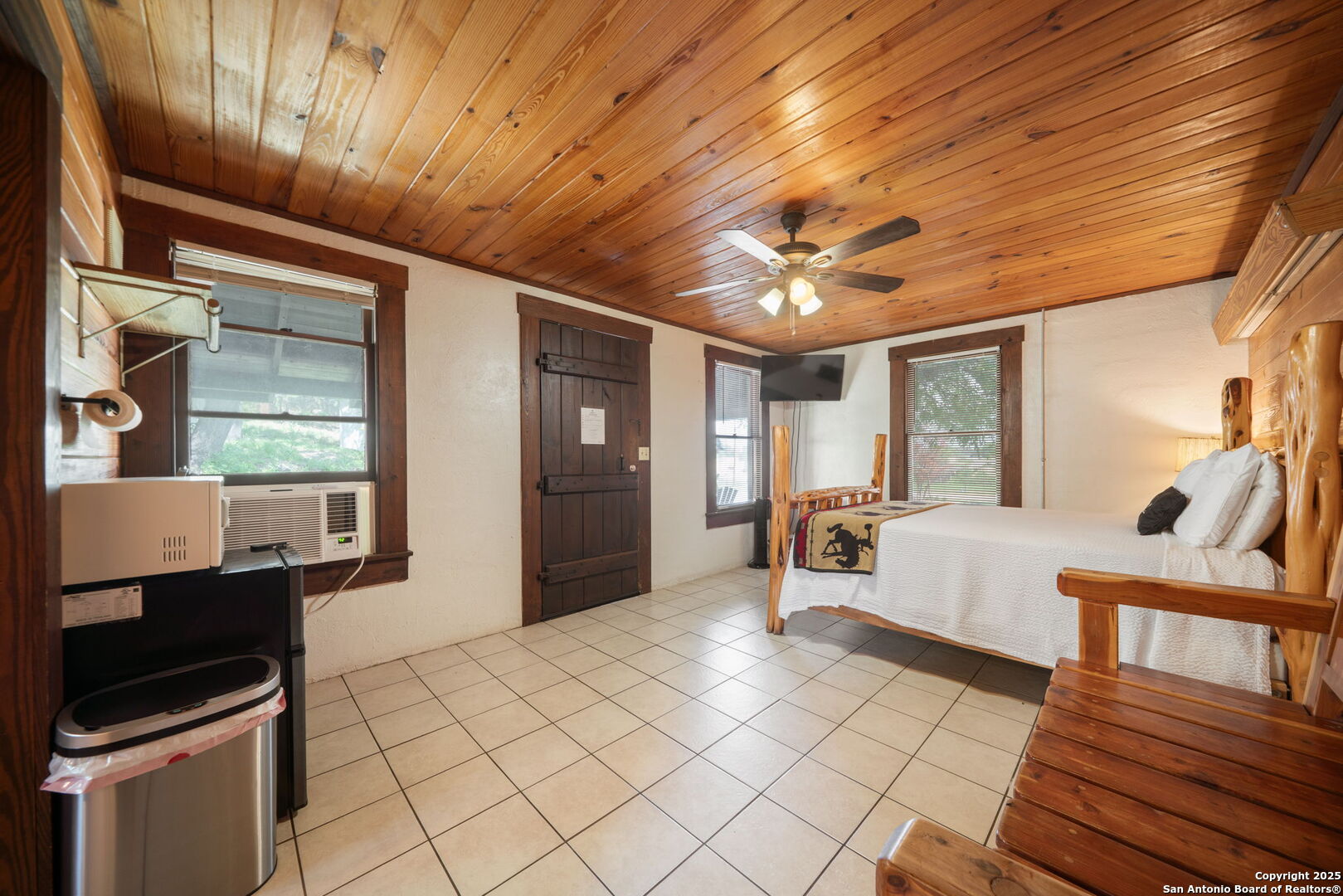 1103 Maple Bandera TX 78003