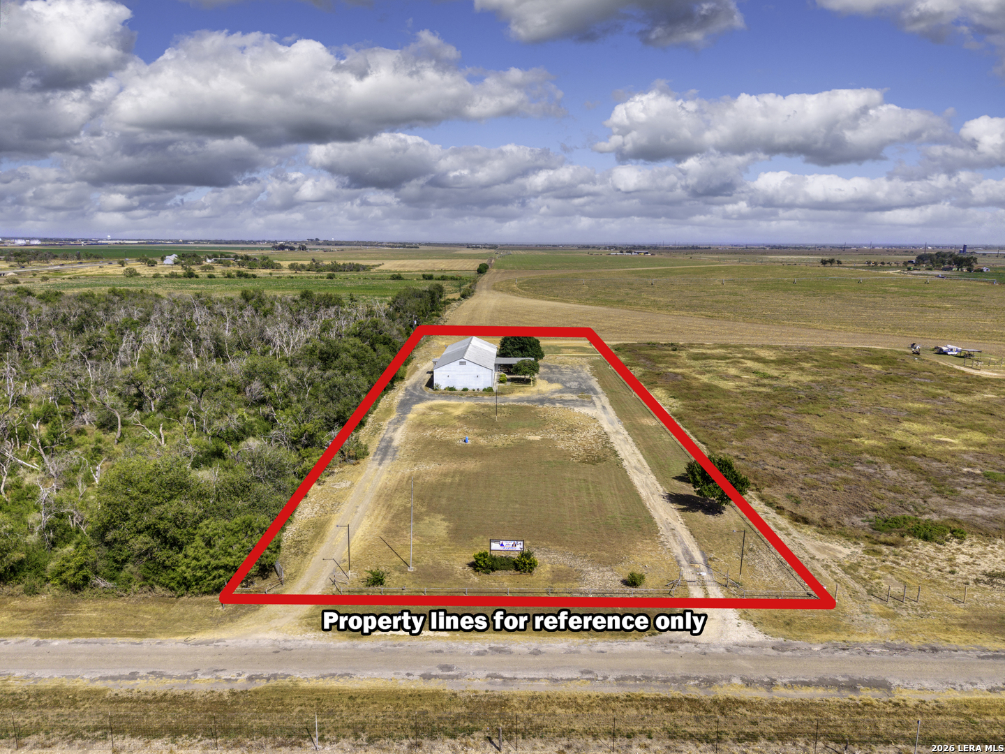 253 County Road 432 Hondo TX 78861