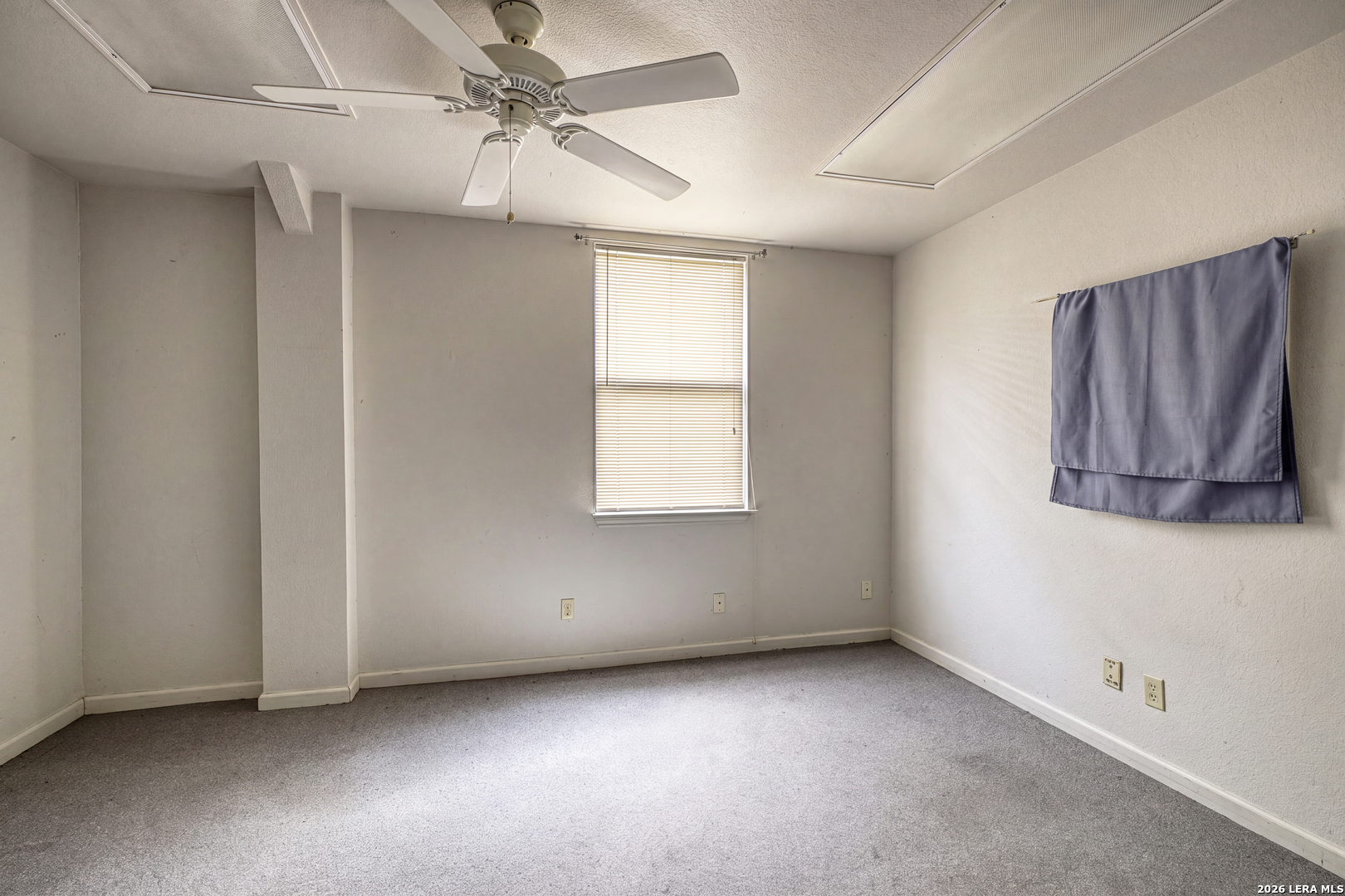 253 County Road 432 Hondo TX 78861
