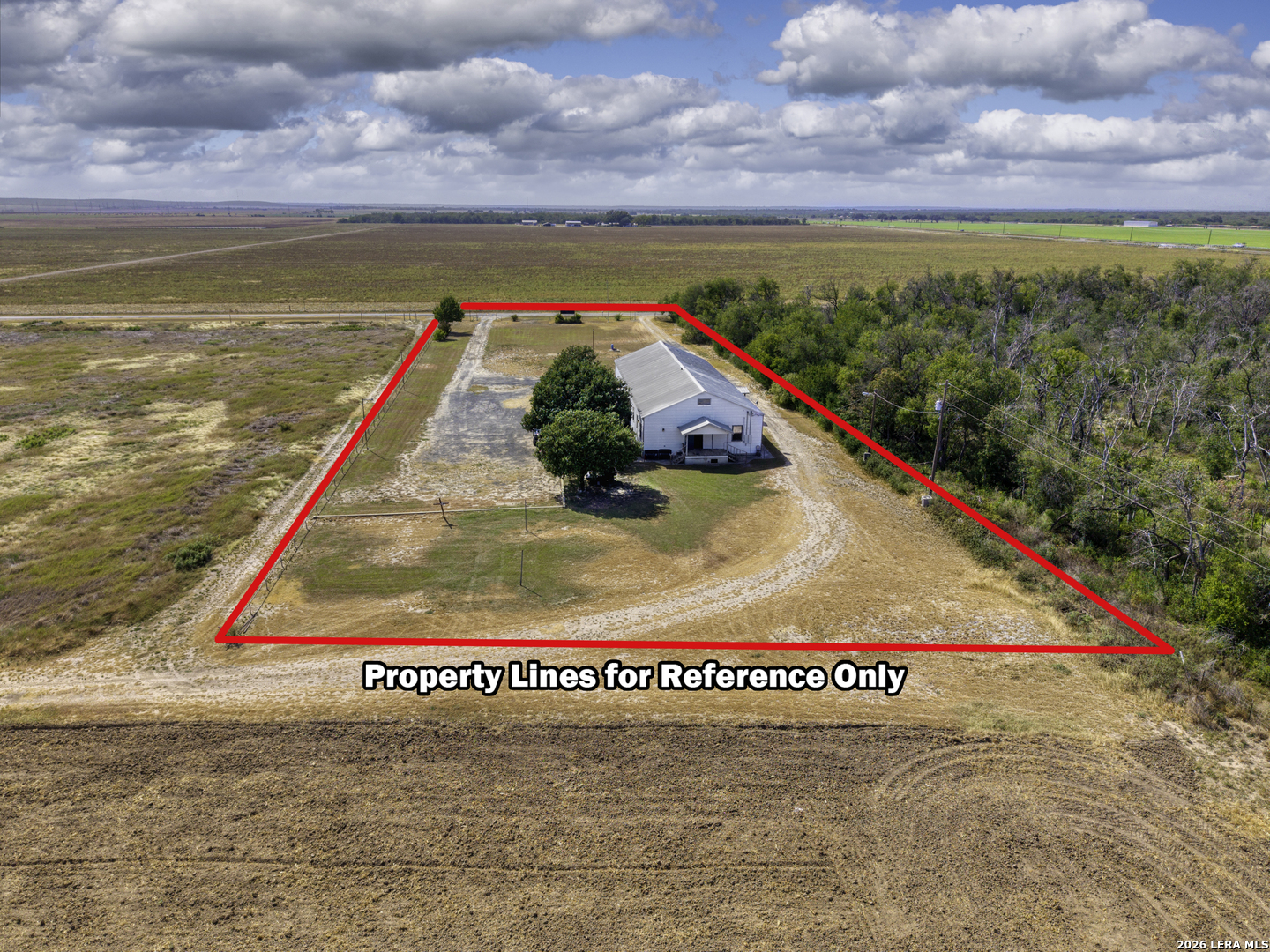 253 County Road 432 Hondo TX 78861