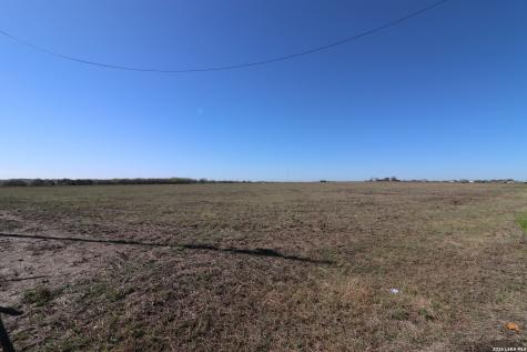 70 +/- Ac - Ih 10 Seguin TX 78155