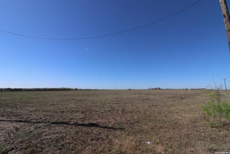 70 +/- Ac - Ih 10 Seguin TX 78155