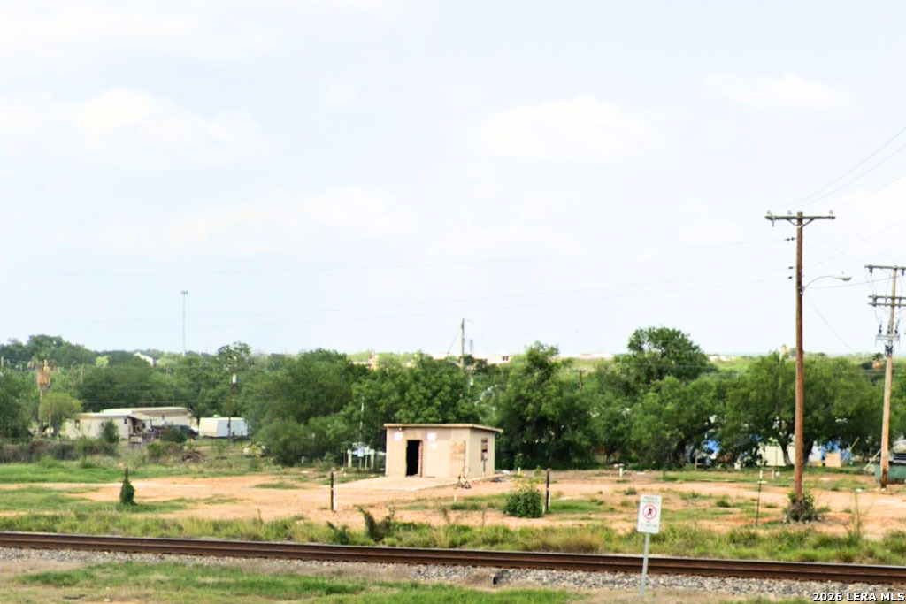 244 Market Cotulla TX 78014