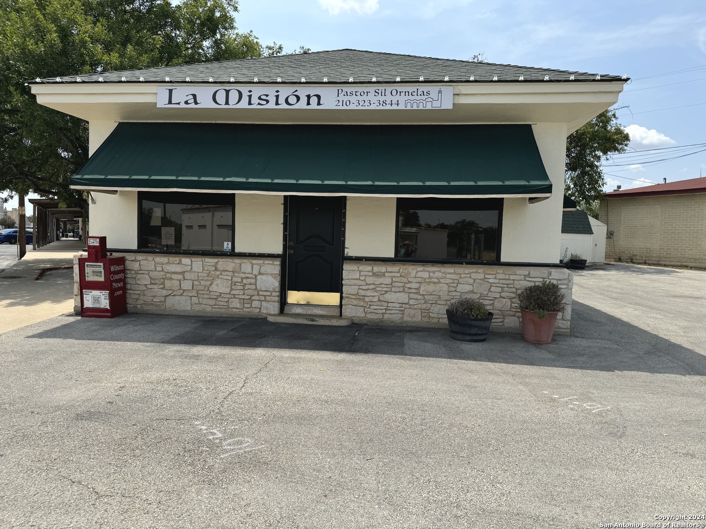 1319 4th Street Floresville TX 78114