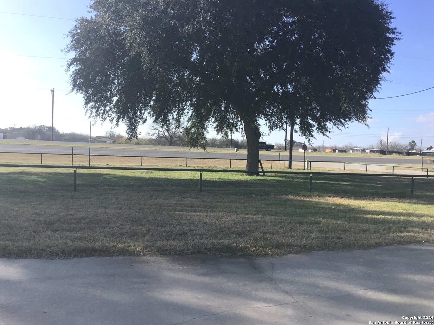 12045 Us Highway 87 Adkins TX 78101