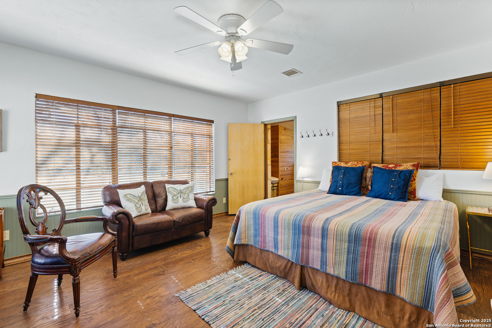 5322 N State Highway 16 Bandera TX 78003