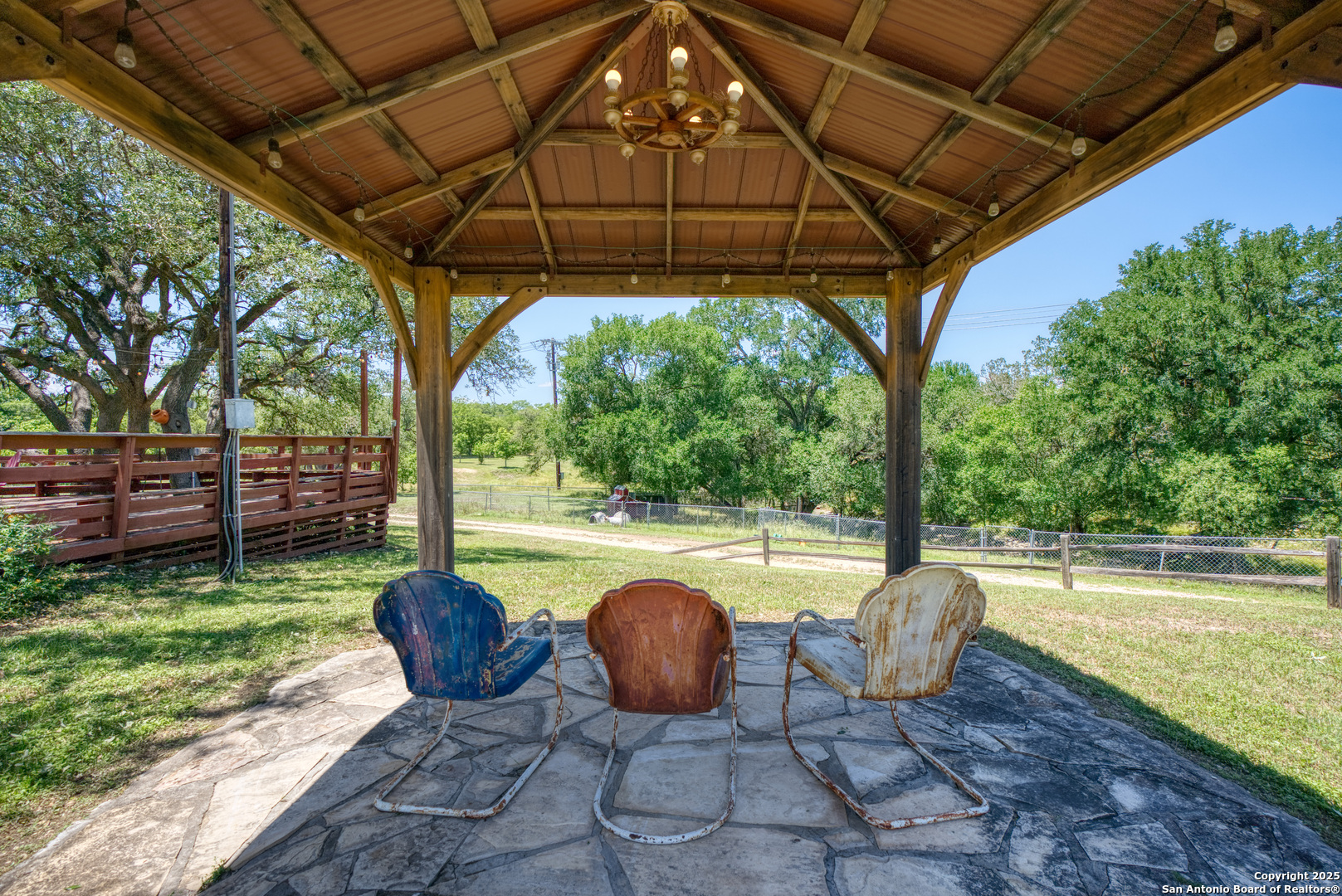 5322 N State Highway 16 Bandera TX 78003