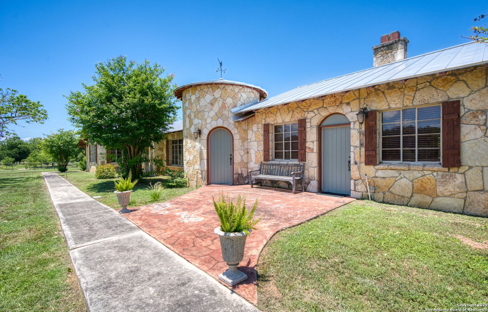 5322 N State Highway 16 Bandera TX 78003