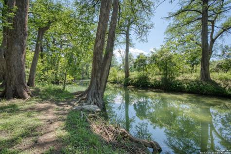 5322 N State Highway 16 Bandera TX 78003