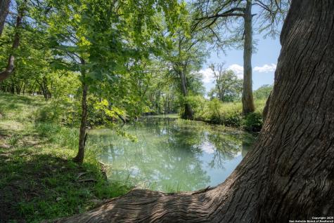 5322 N State Highway 16 Bandera TX 78003