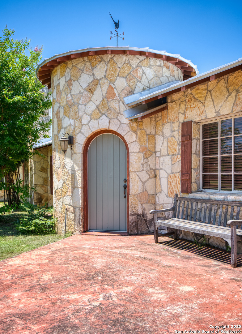 5322 N State Highway 16 Bandera TX 78003