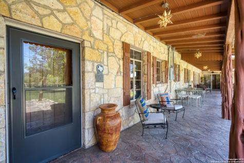 5322 N State Highway 16 Bandera TX 78003