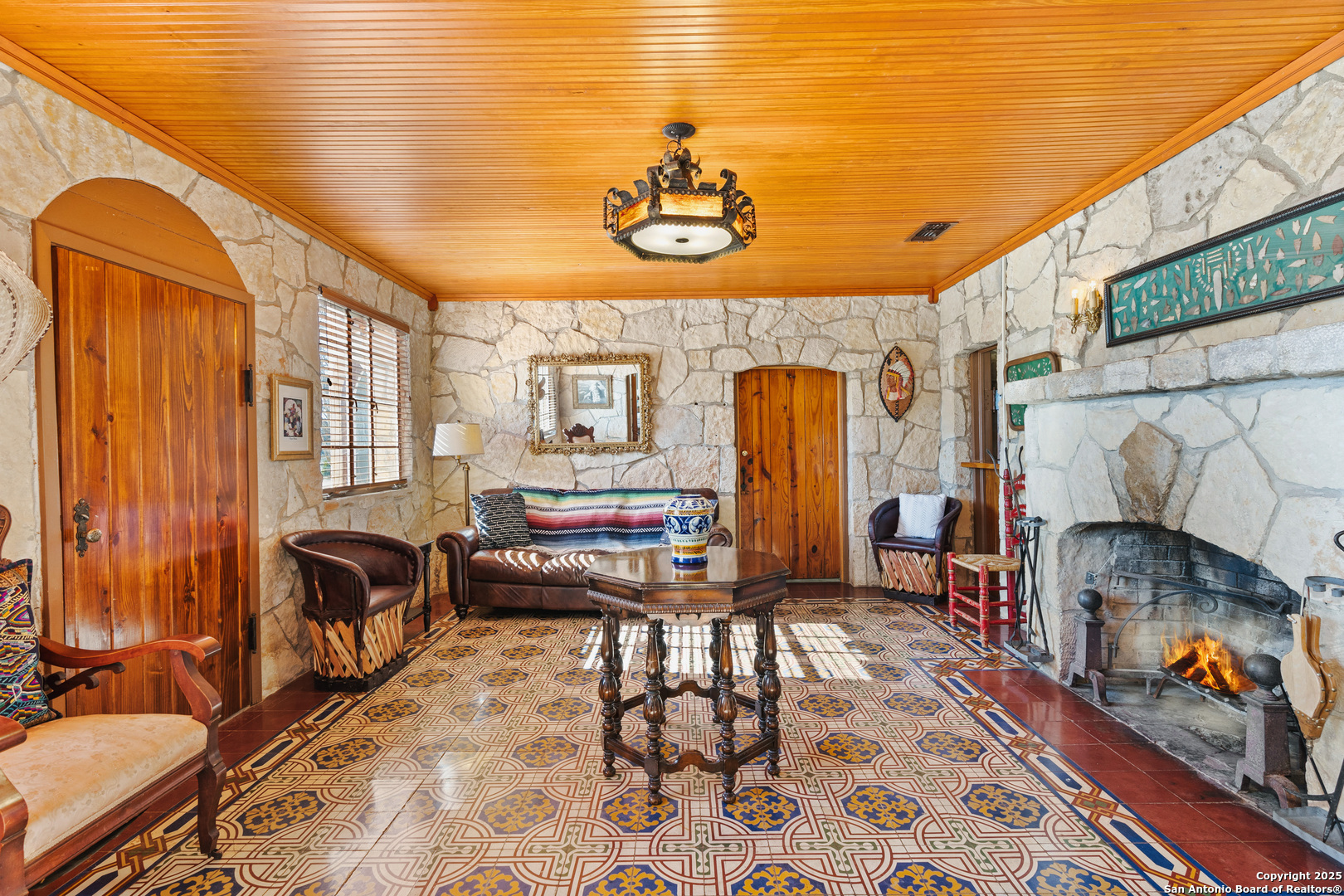 5322 N State Highway 16 Bandera TX 78003