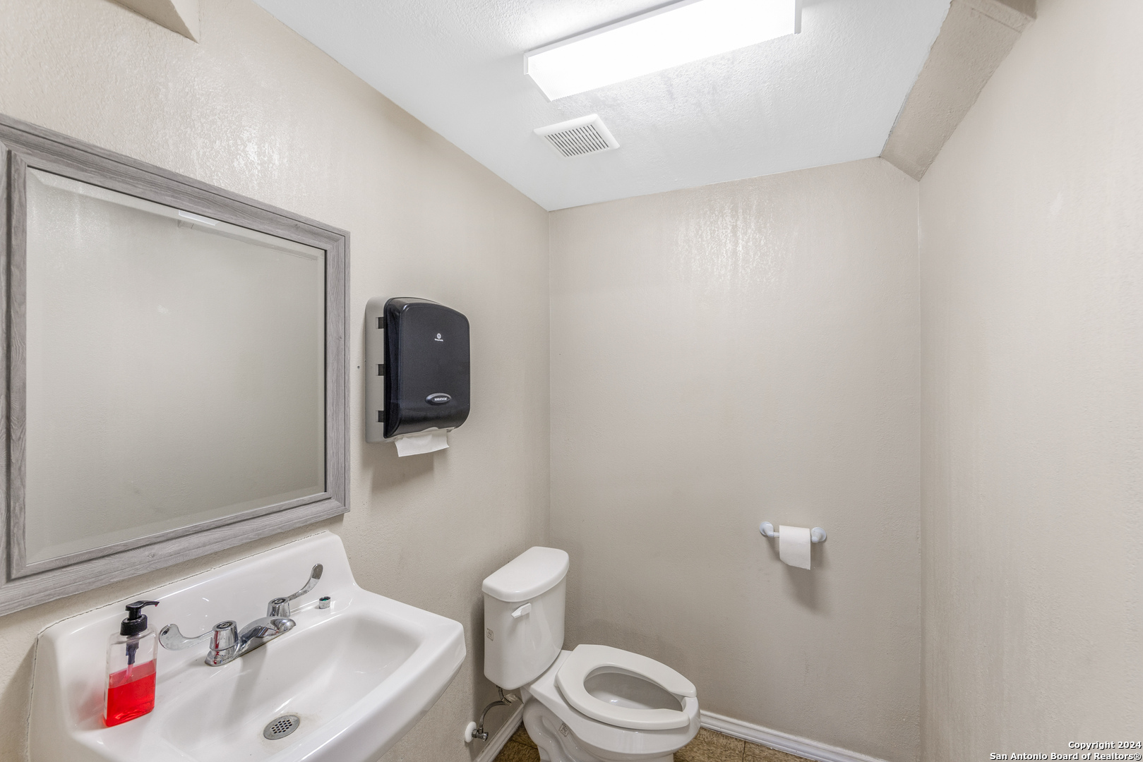 930 New Laredo Highway San Antonio TX 78211