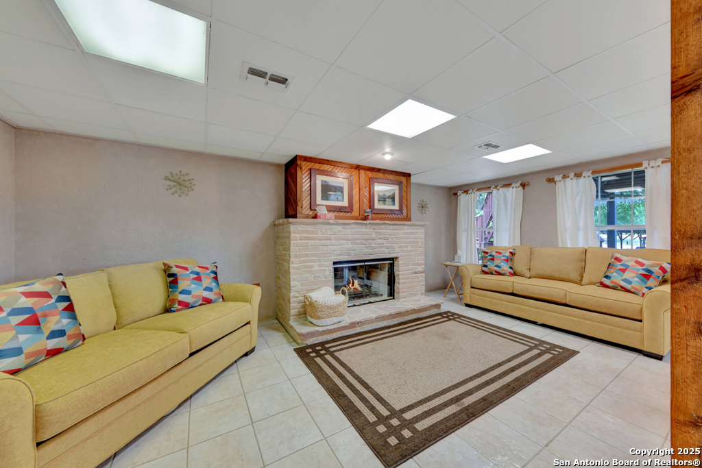 1321 E Zipp New Braunfels TX 78130