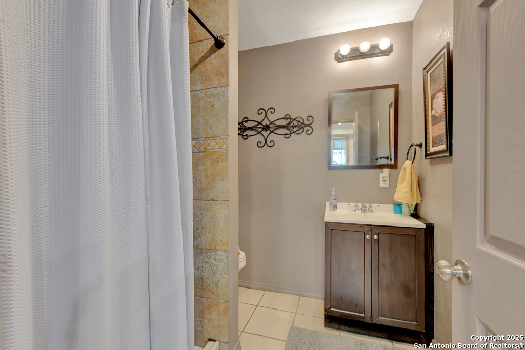 1321 E Zipp New Braunfels TX 78130