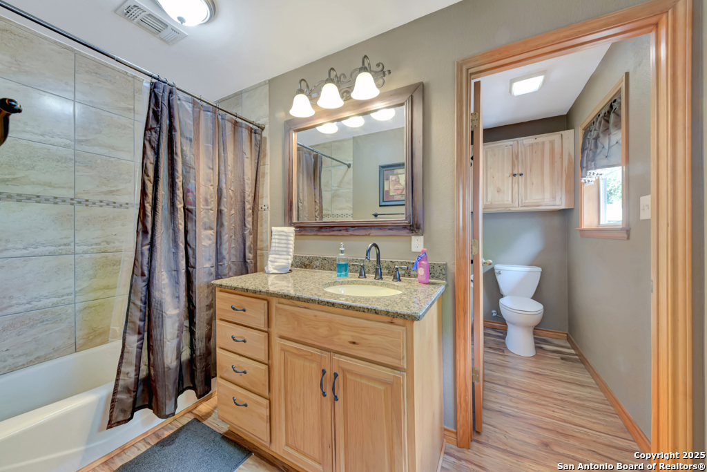 1321 E Zipp New Braunfels TX 78130