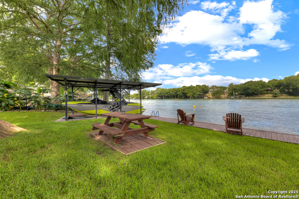 1321 E Zipp New Braunfels TX 78130