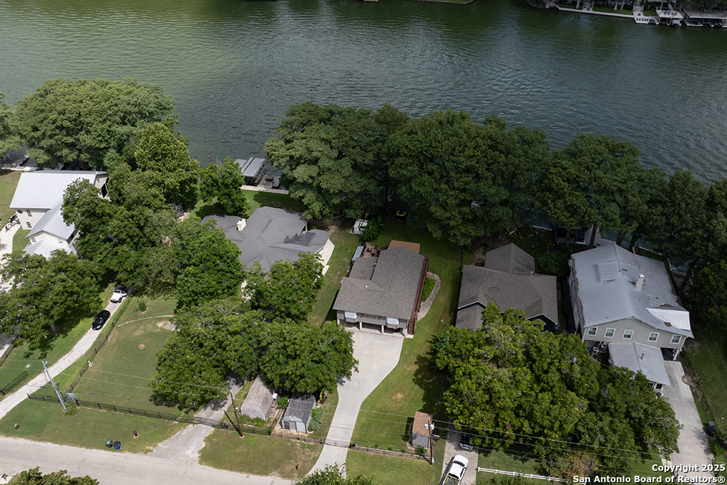 1321 E Zipp New Braunfels TX 78130