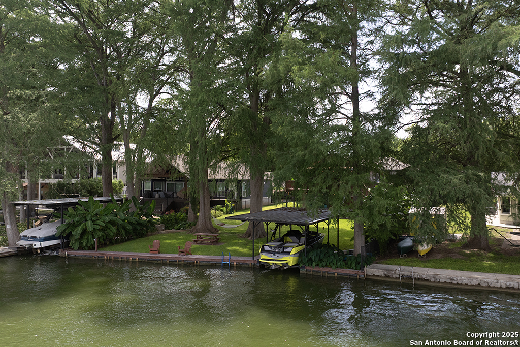 1321 E Zipp New Braunfels TX 78130