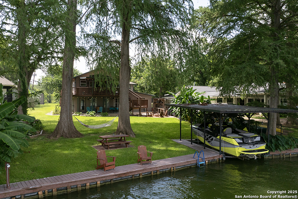 1321 E Zipp New Braunfels TX 78130