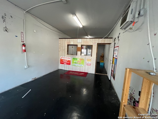 5615 S Flores Street San Antonio TX 78214