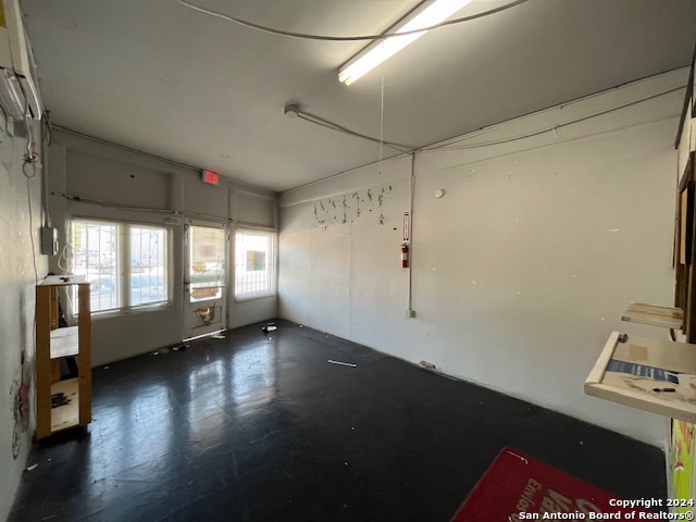 5615 S Flores Street San Antonio TX 78214