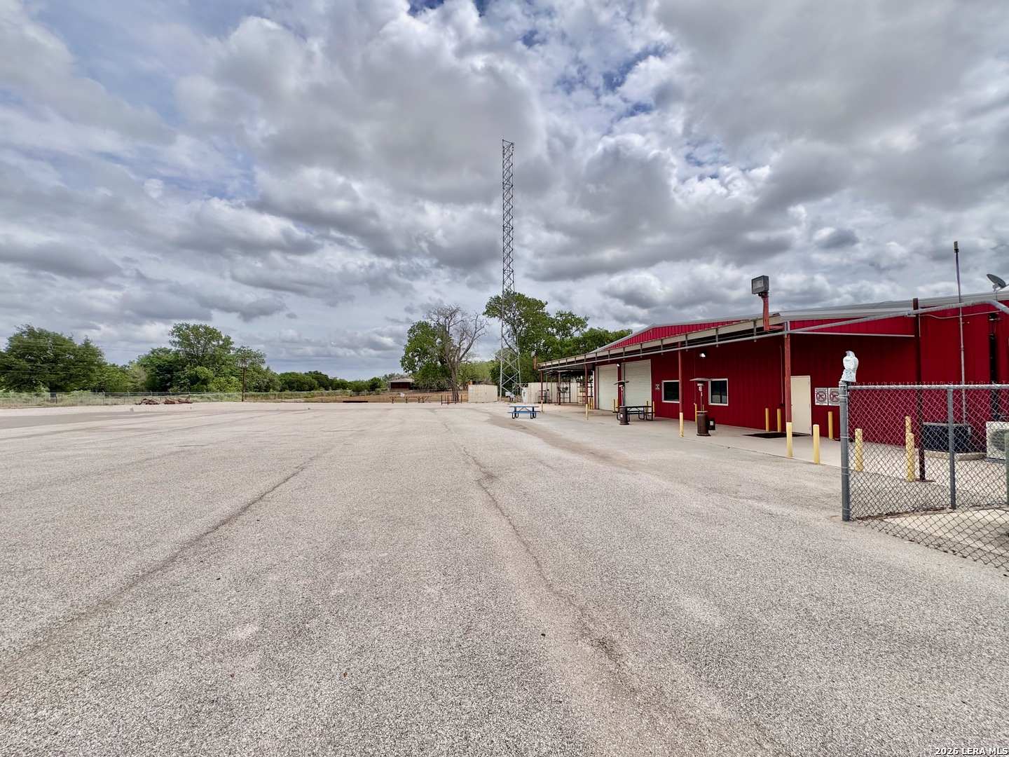 1200 Bensdale Pleasanton TX 78064