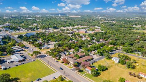 624 N Main Street Boerne TX 78006