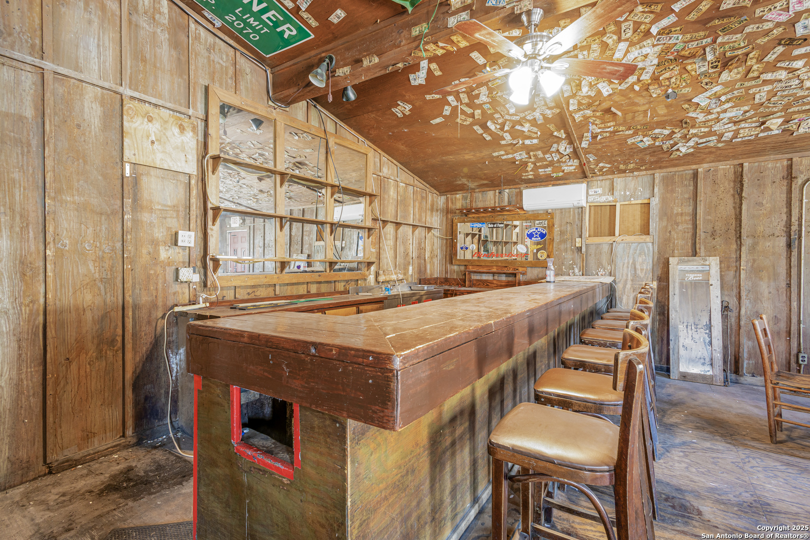 1109 Broadway Kerrville TX 78028