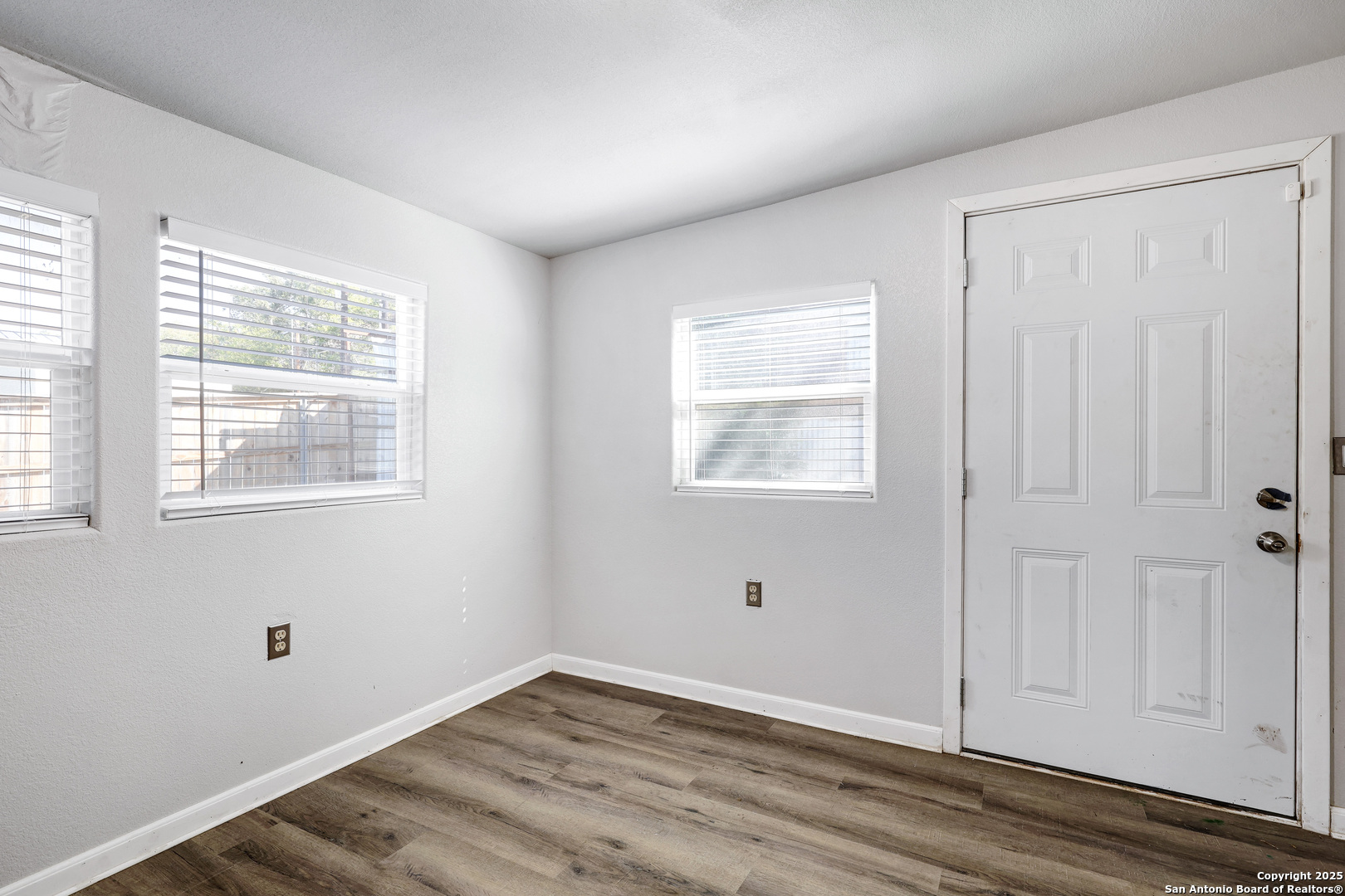 1016 E Borgfeld San Antonio TX 78260