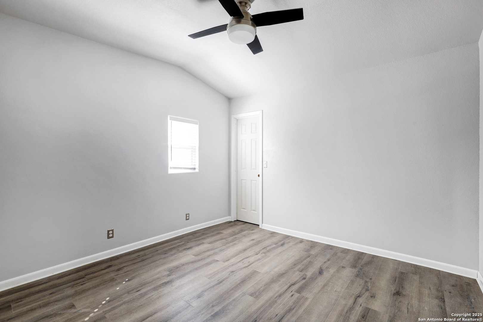 1016 E Borgfeld San Antonio TX 78260