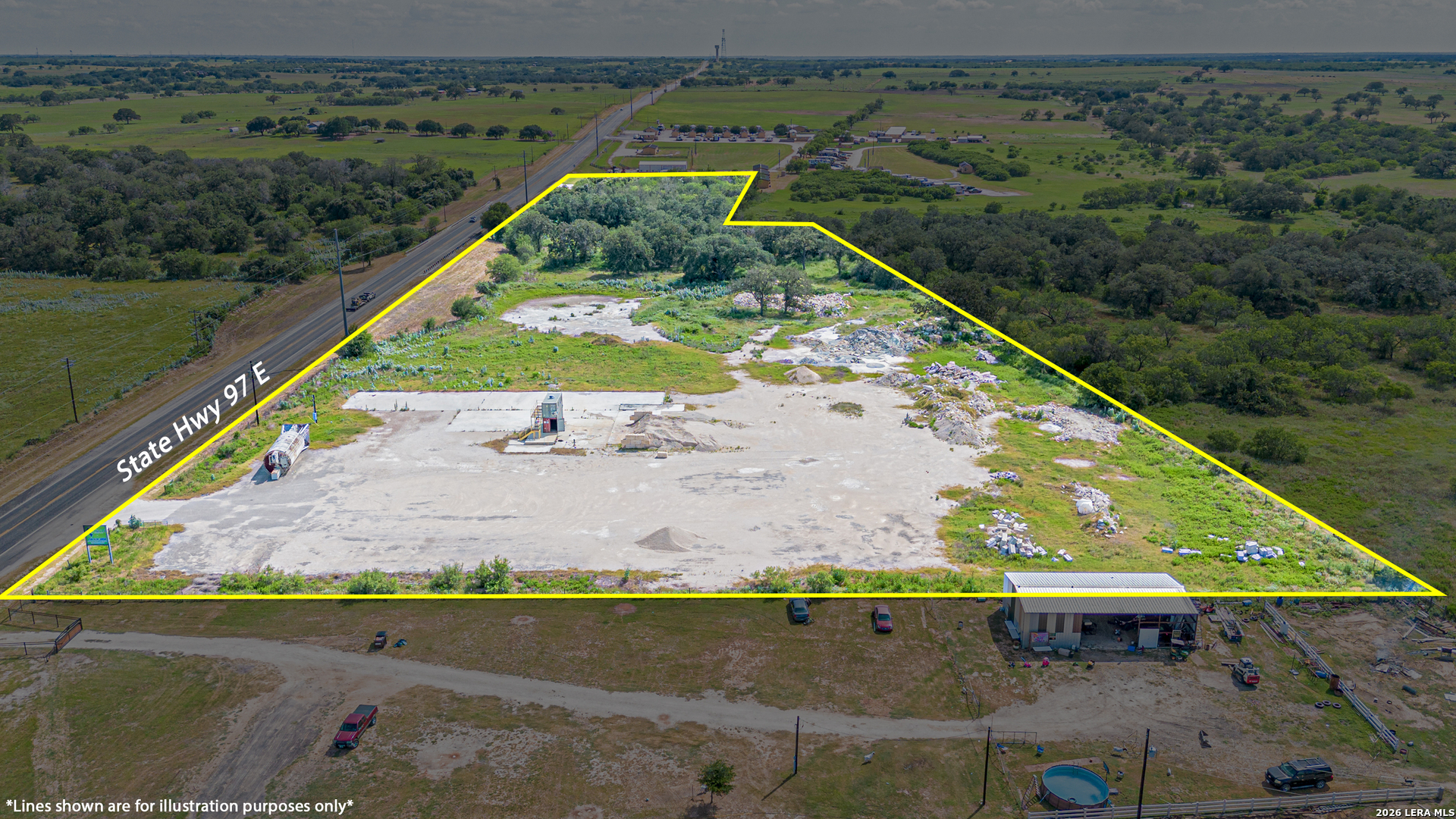 5749 State Highway 97 E Floresville TX 78114