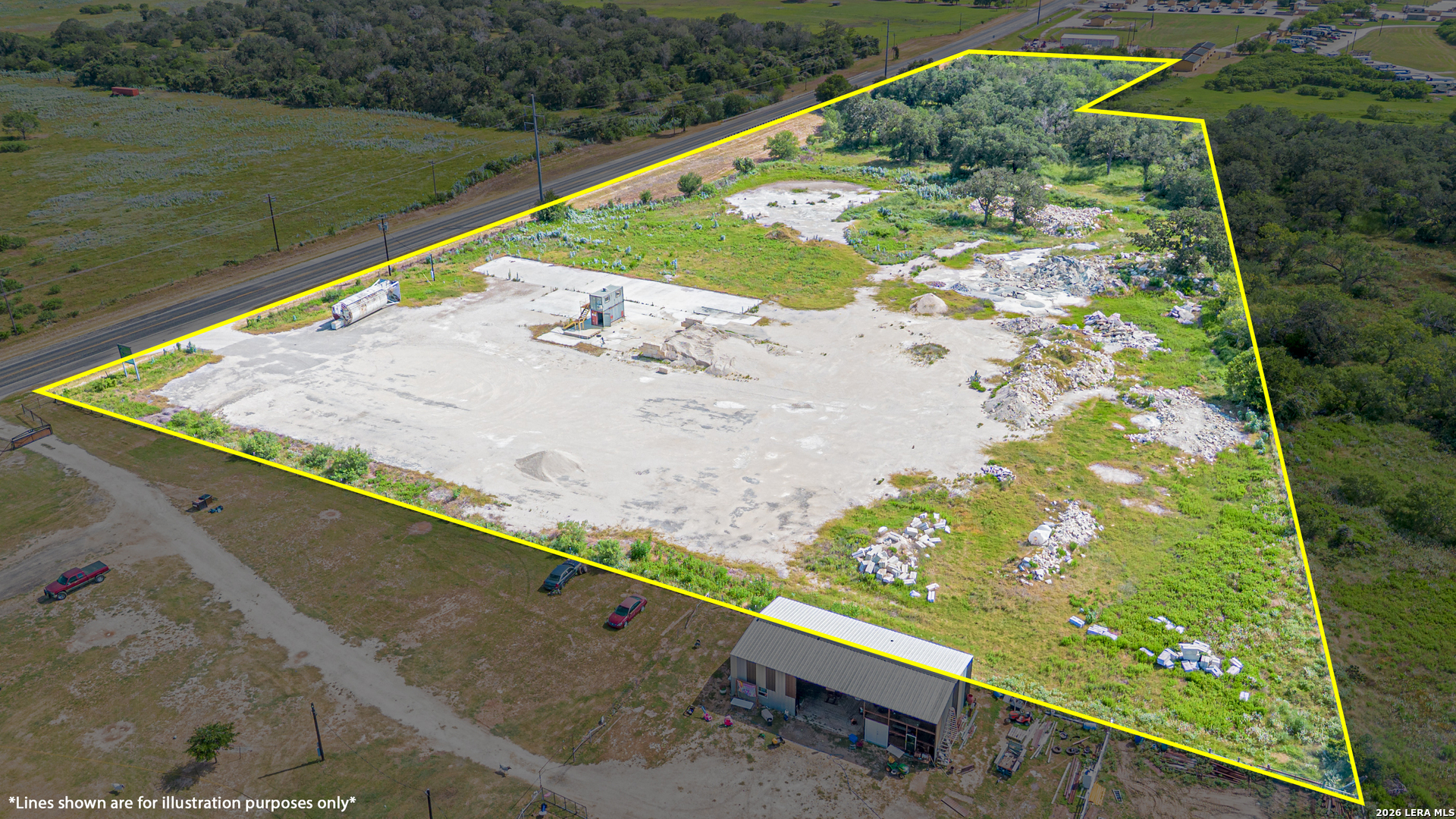 5749 State Highway 97 E Floresville TX 78114