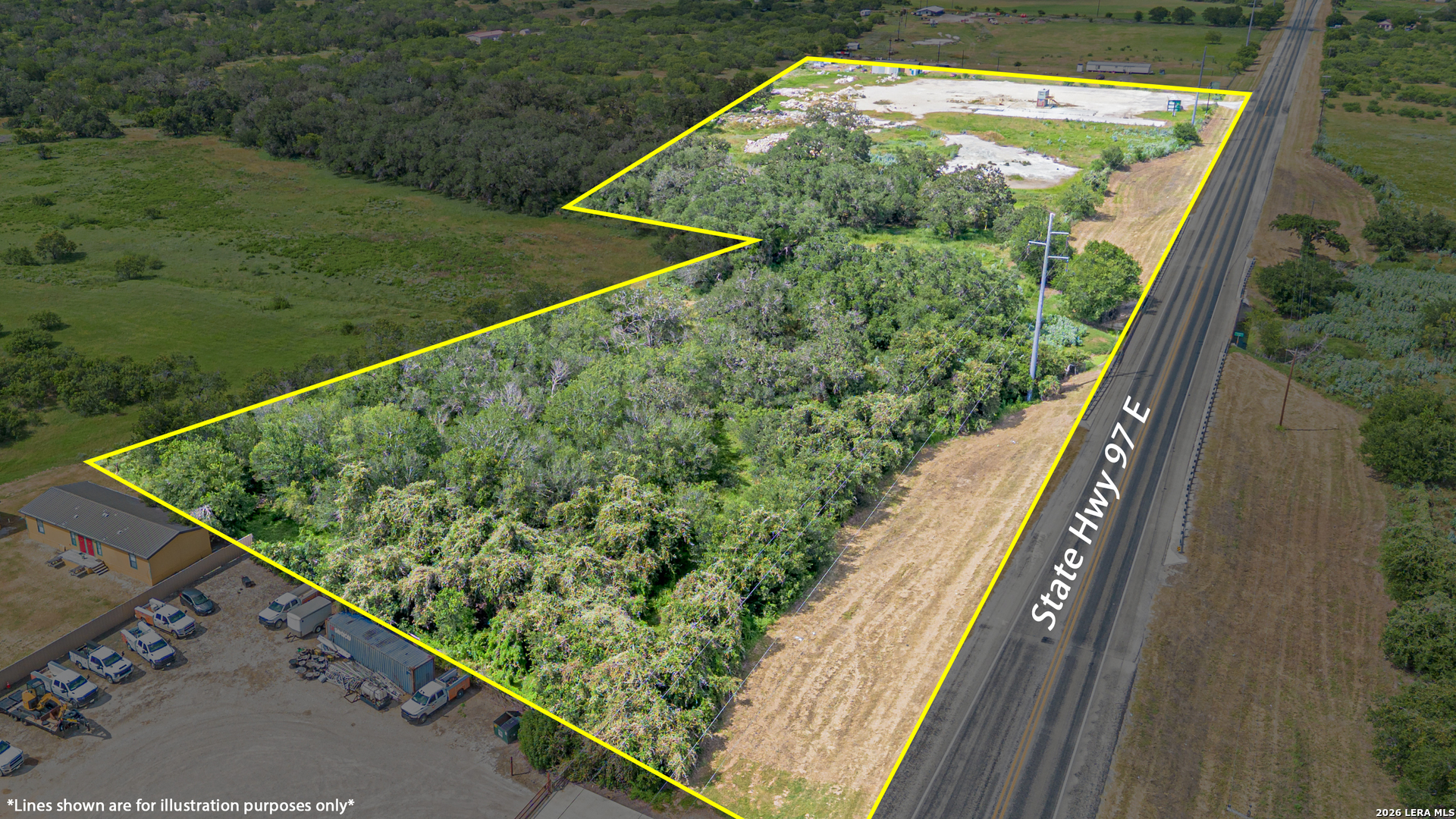 5749 State Highway 97 E Floresville TX 78114