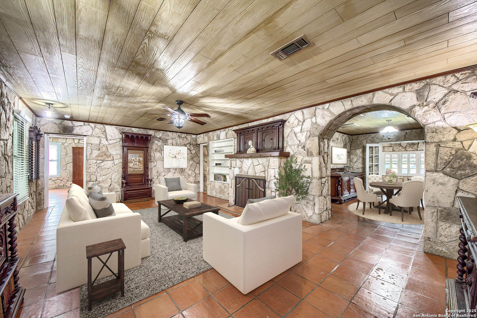 6986 County Road 271 Mico TX 78056