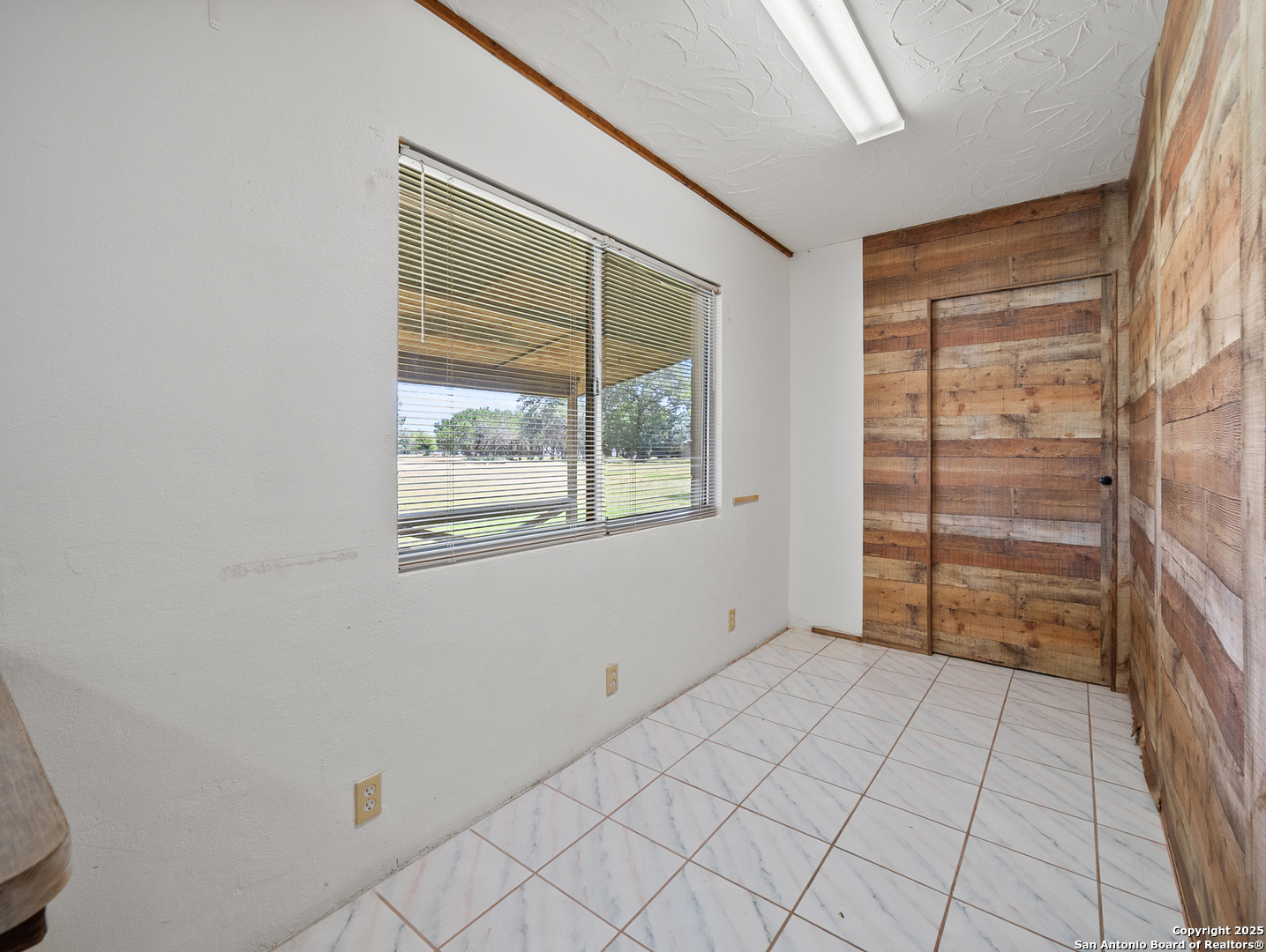 710 Chipman Lane Bandera TX 78003