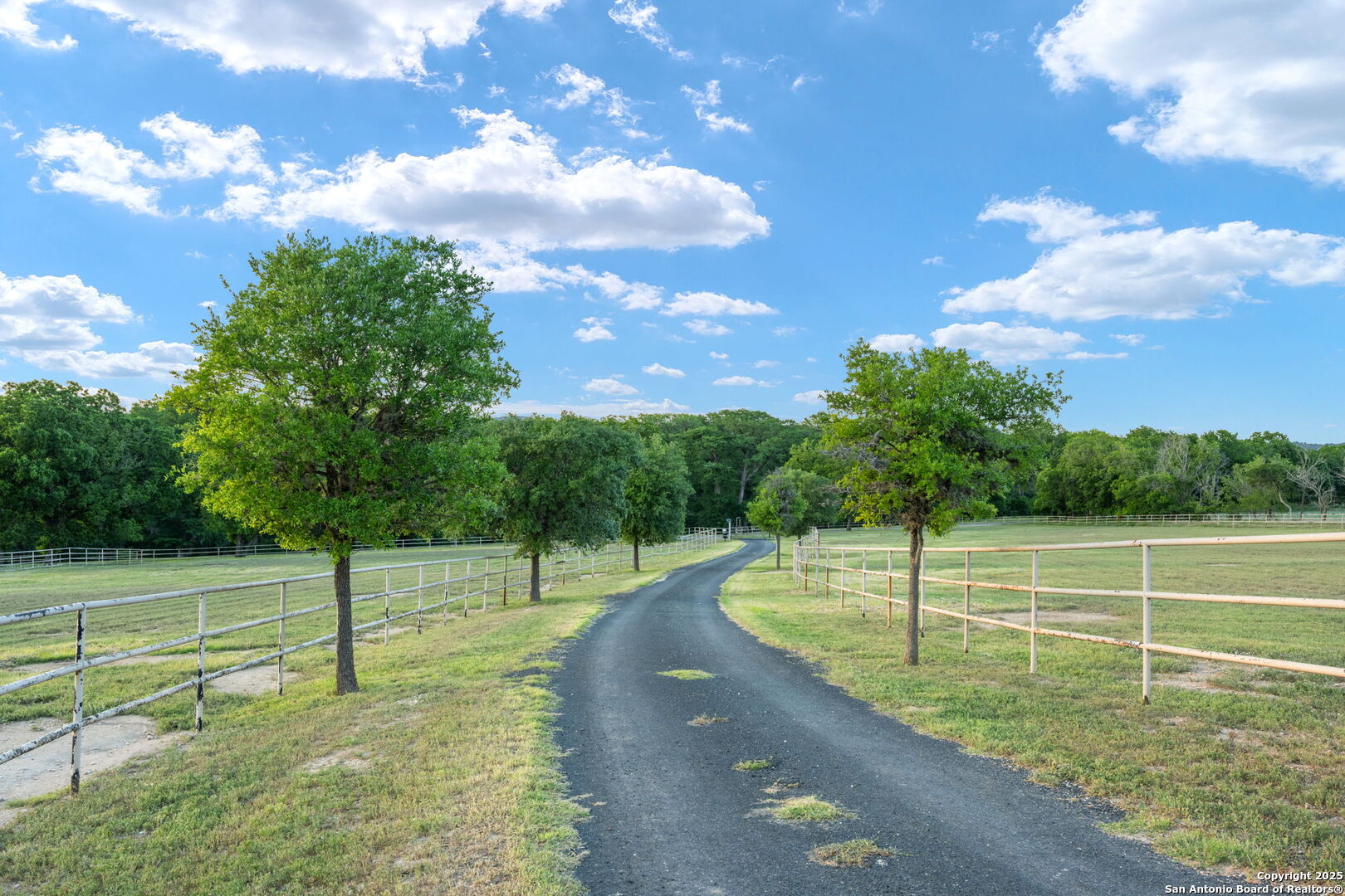 25 Zoeller Lane Boerne TX 78006